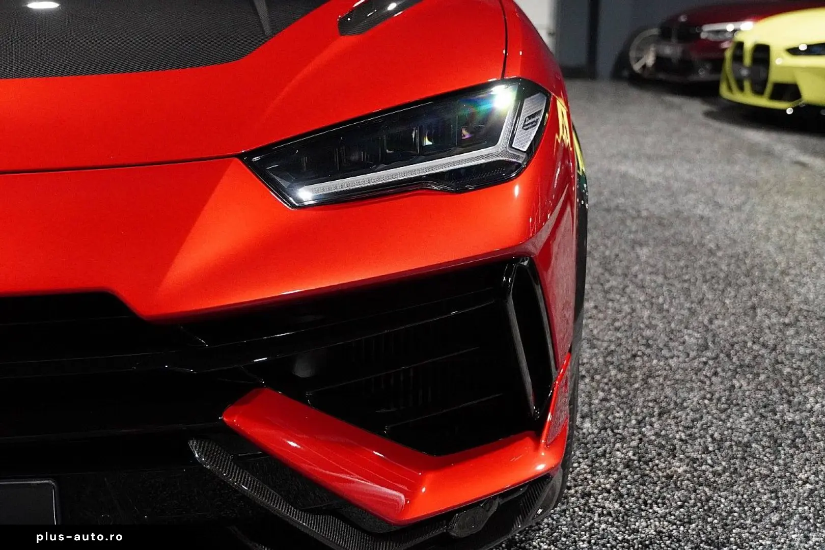 LAMBORGHINI Urus  PERFORMANTE ROSSO EFESTO