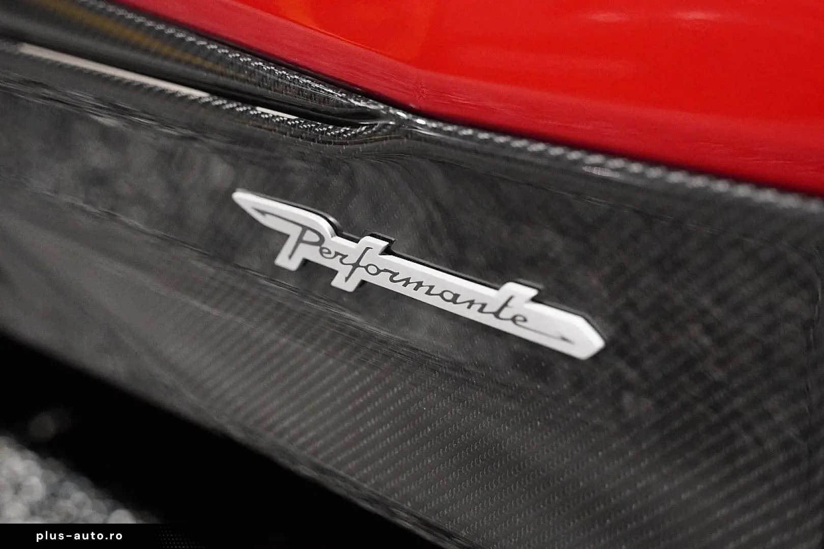 LAMBORGHINI Urus  PERFORMANTE ROSSO EFESTO