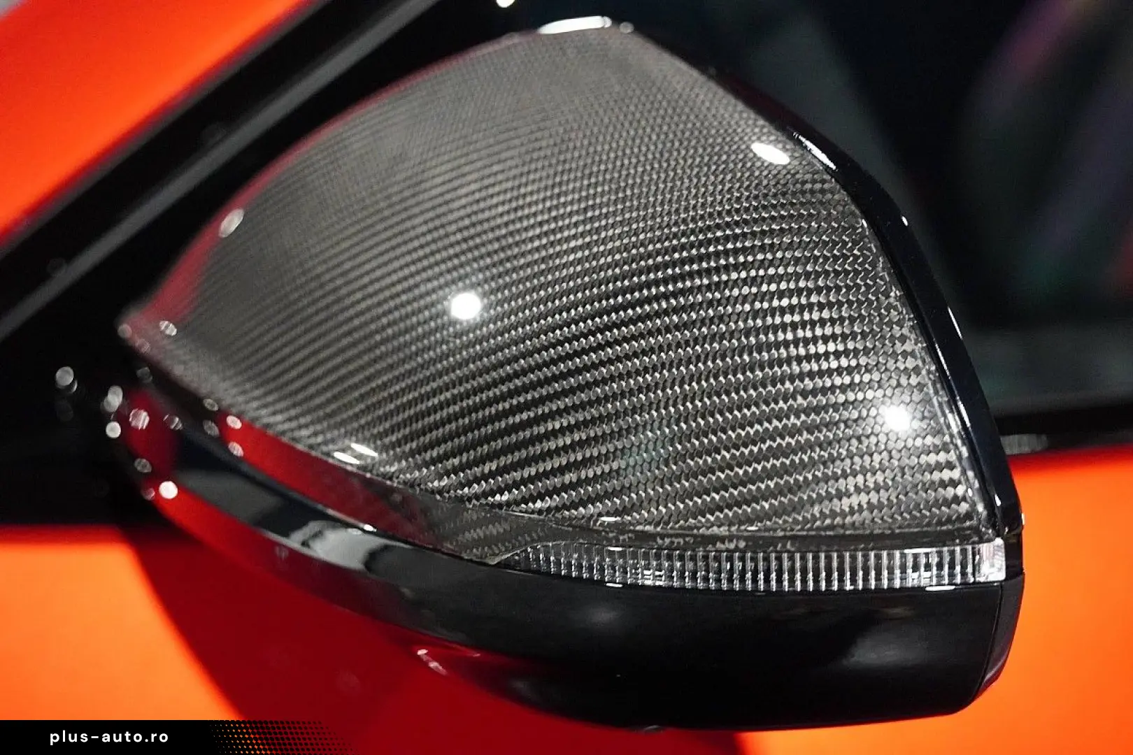 LAMBORGHINI Urus  PERFORMANTE ROSSO EFESTO