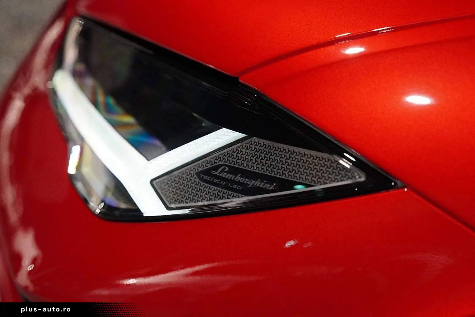 LAMBORGHINI Urus  PERFORMANTE ROSSO EFESTO