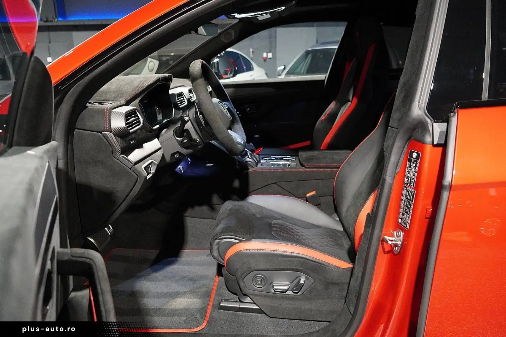 LAMBORGHINI Urus  PERFORMANTE ROSSO EFESTO