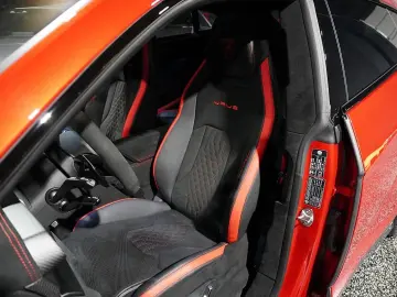 LAMBORGHINI Urus  PERFORMANTE ROSSO EFESTO