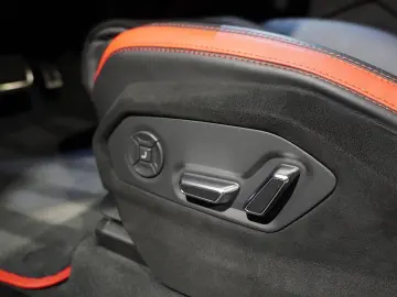 LAMBORGHINI Urus  PERFORMANTE ROSSO EFESTO