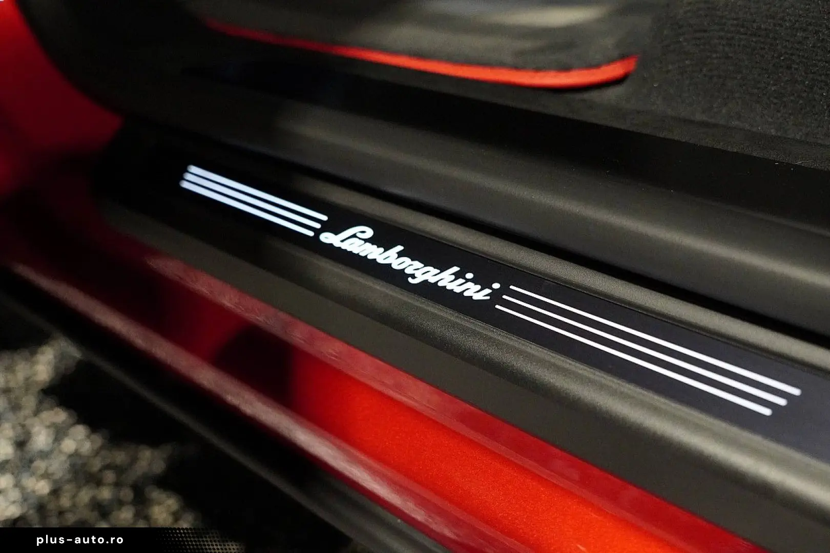 LAMBORGHINI Urus  PERFORMANTE ROSSO EFESTO