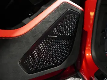 LAMBORGHINI Urus  PERFORMANTE ROSSO EFESTO