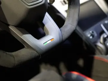 LAMBORGHINI Urus  PERFORMANTE ROSSO EFESTO