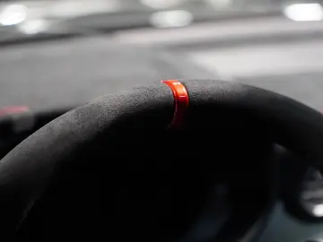 LAMBORGHINI Urus  PERFORMANTE ROSSO EFESTO