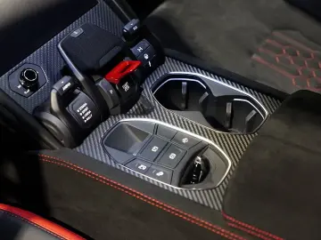 LAMBORGHINI Urus  PERFORMANTE ROSSO EFESTO