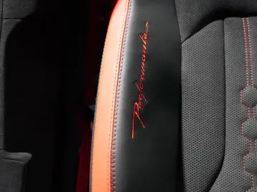 LAMBORGHINI Urus  PERFORMANTE ROSSO EFESTO