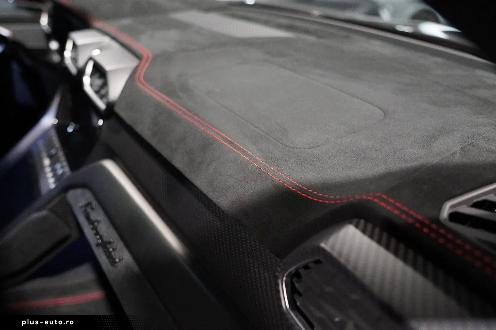 LAMBORGHINI Urus  PERFORMANTE ROSSO EFESTO