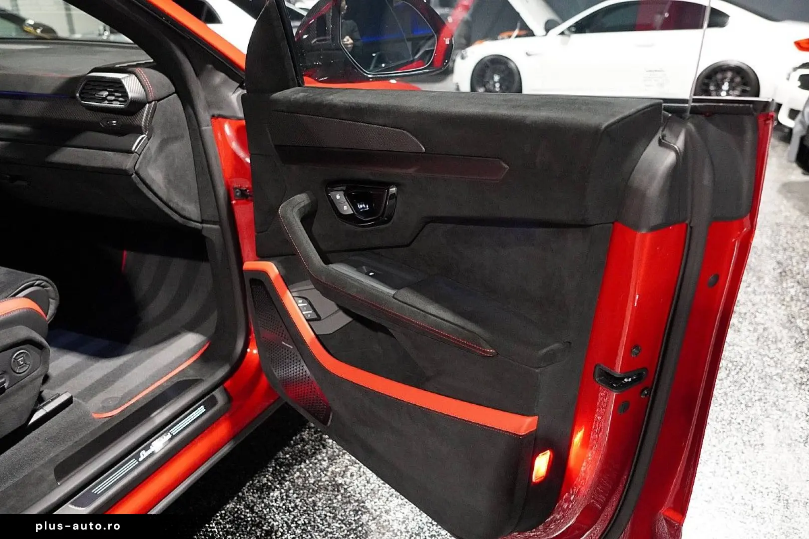 LAMBORGHINI Urus  PERFORMANTE ROSSO EFESTO