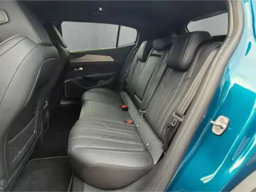 PEUGEOT 408 GT Plug-In Hybrid 180 e-EAT8 Navi Leder Digi