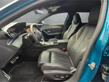 PEUGEOT 408 GT Plug-In Hybrid 180 e-EAT8 Navi Leder Digi