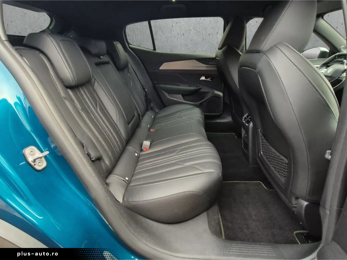 PEUGEOT 408 GT Plug-In Hybrid 180 e-EAT8 Navi Leder Digi