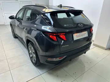 HYUNDAI TUCSON SUV