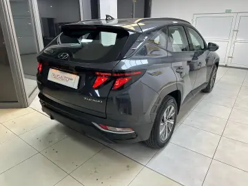HYUNDAI TUCSON SUV