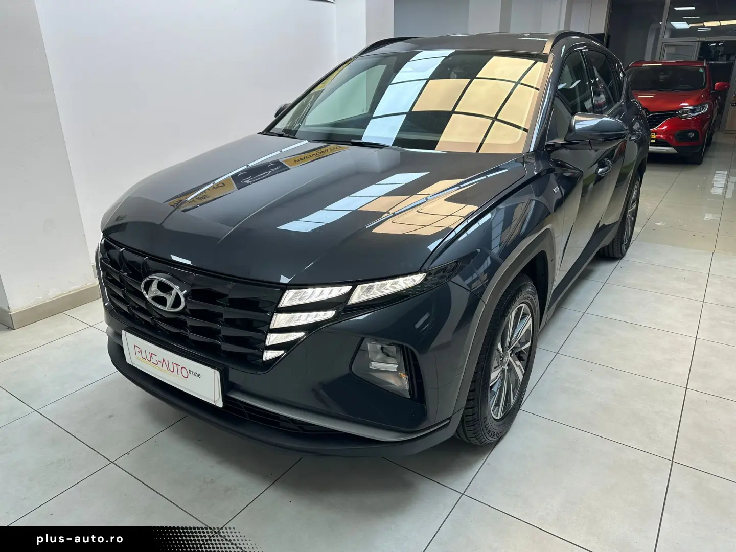HYUNDAI TUCSON SUV