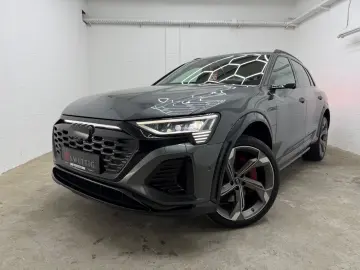 AUDI SQ8 e-tron quattro