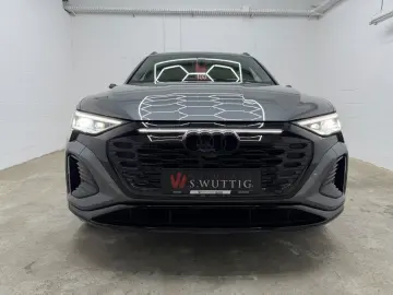 AUDI SQ8 e-tron quattro