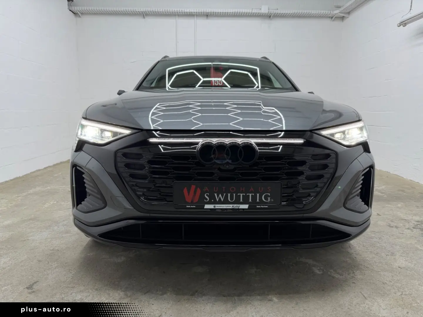 AUDI SQ8 e-tron quattro