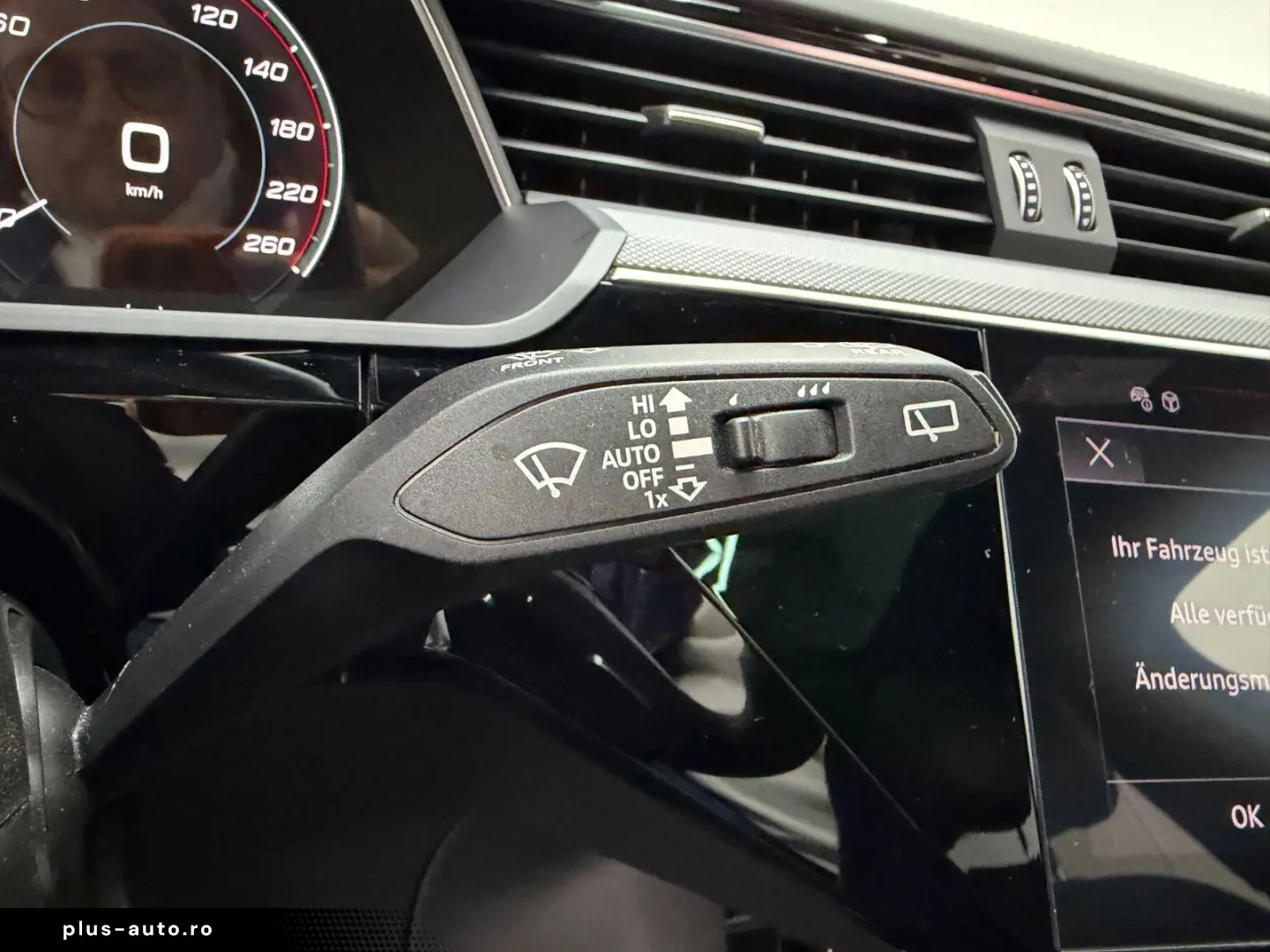 AUDI SQ8 e-tron quattro