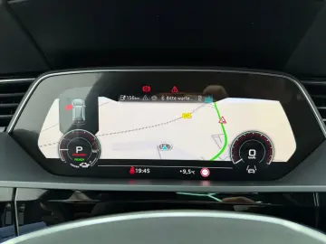 AUDI SQ8 e-tron quattro