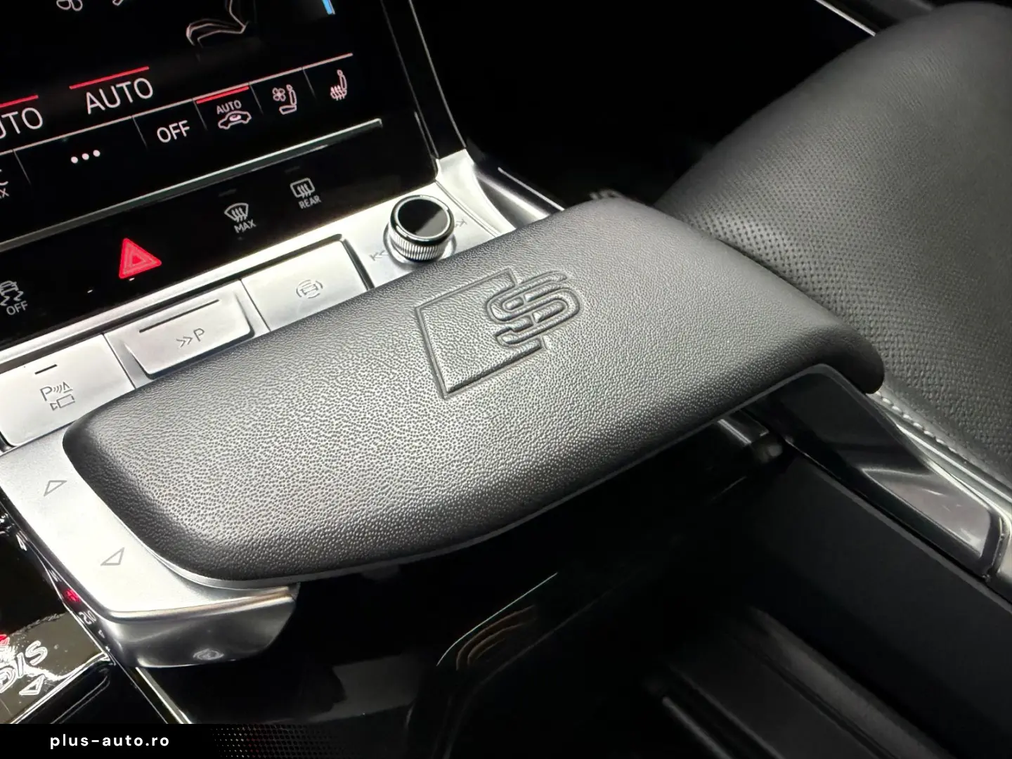 AUDI SQ8 e-tron quattro