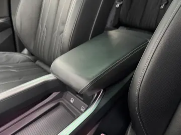 AUDI SQ8 e-tron quattro