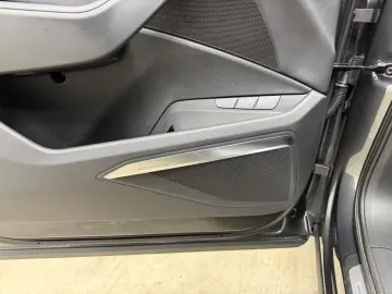 AUDI SQ8 e-tron quattro