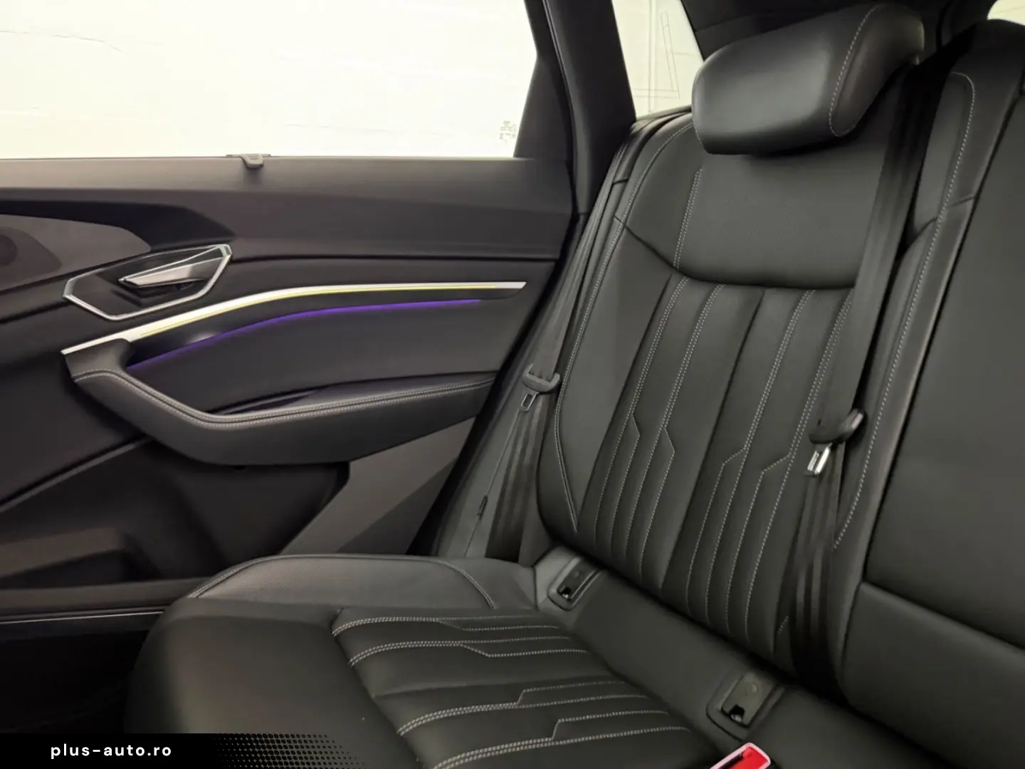 AUDI SQ8 e-tron quattro