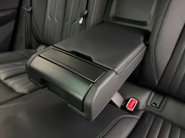 AUDI SQ8 e-tron quattro