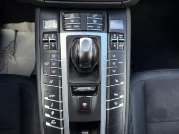 PORSCHE Macan 2.0 AUT~Navi~LED~Memor~PASM~PCM~DAB
