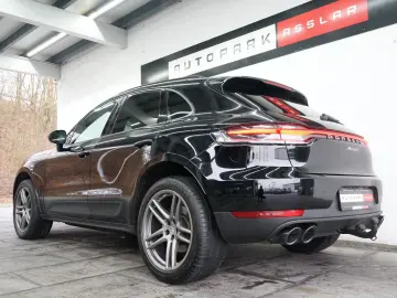 PORSCHE Macan 2.0 PANO AHK PASM CARPLAY R-Kamera 20z