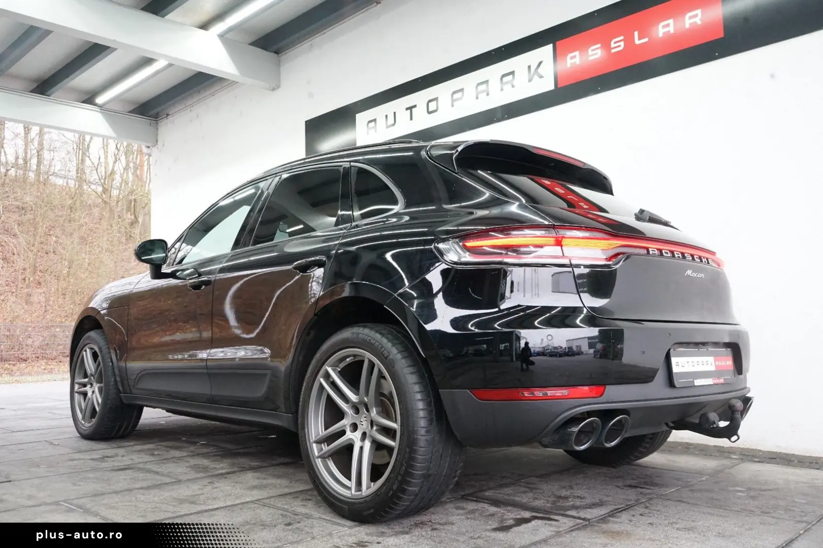 PORSCHE Macan 2.0 PANO AHK PASM CARPLAY R-Kamera 20z