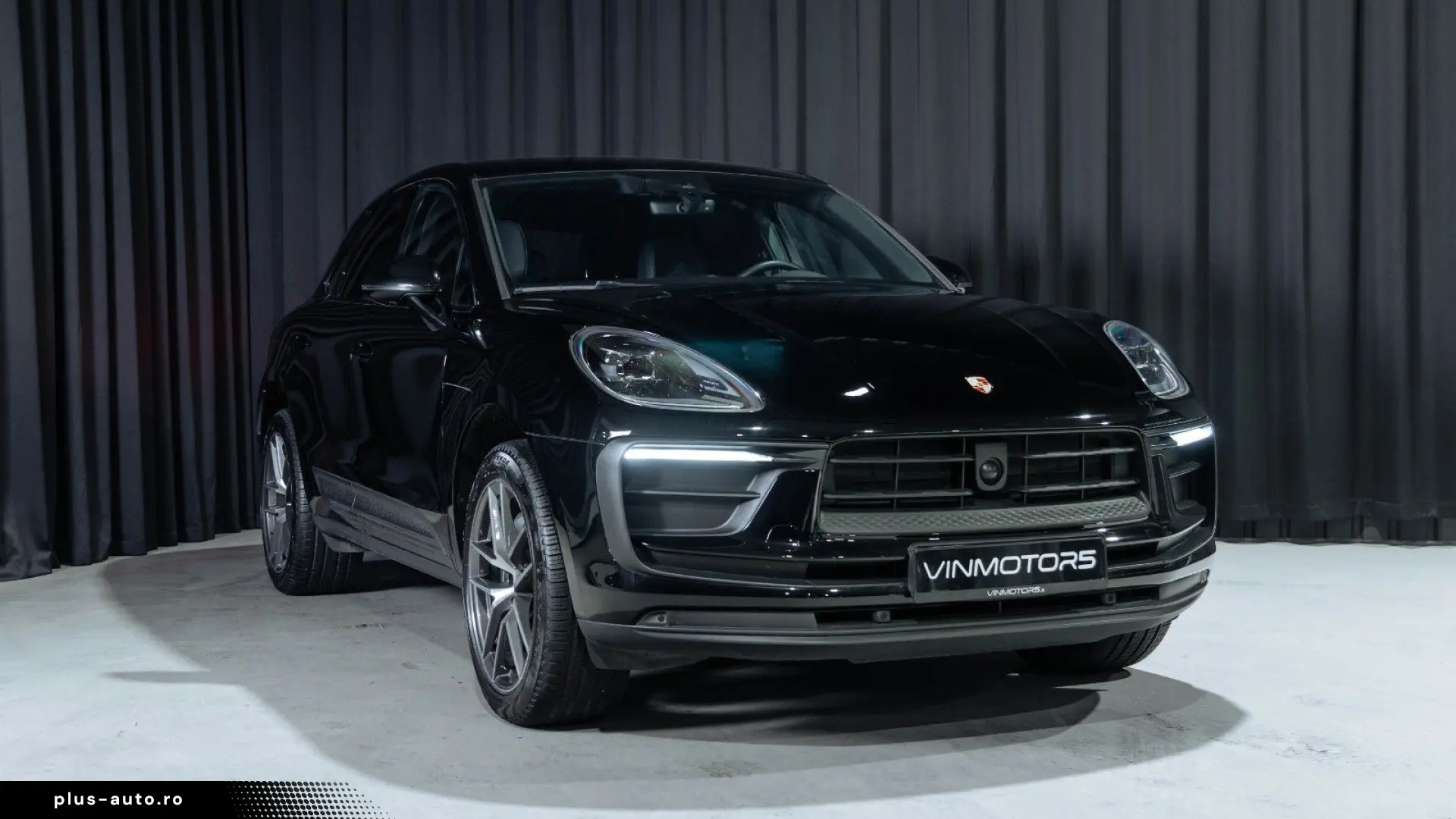 PORSCHE Macan Basis LED Keyless Car Play