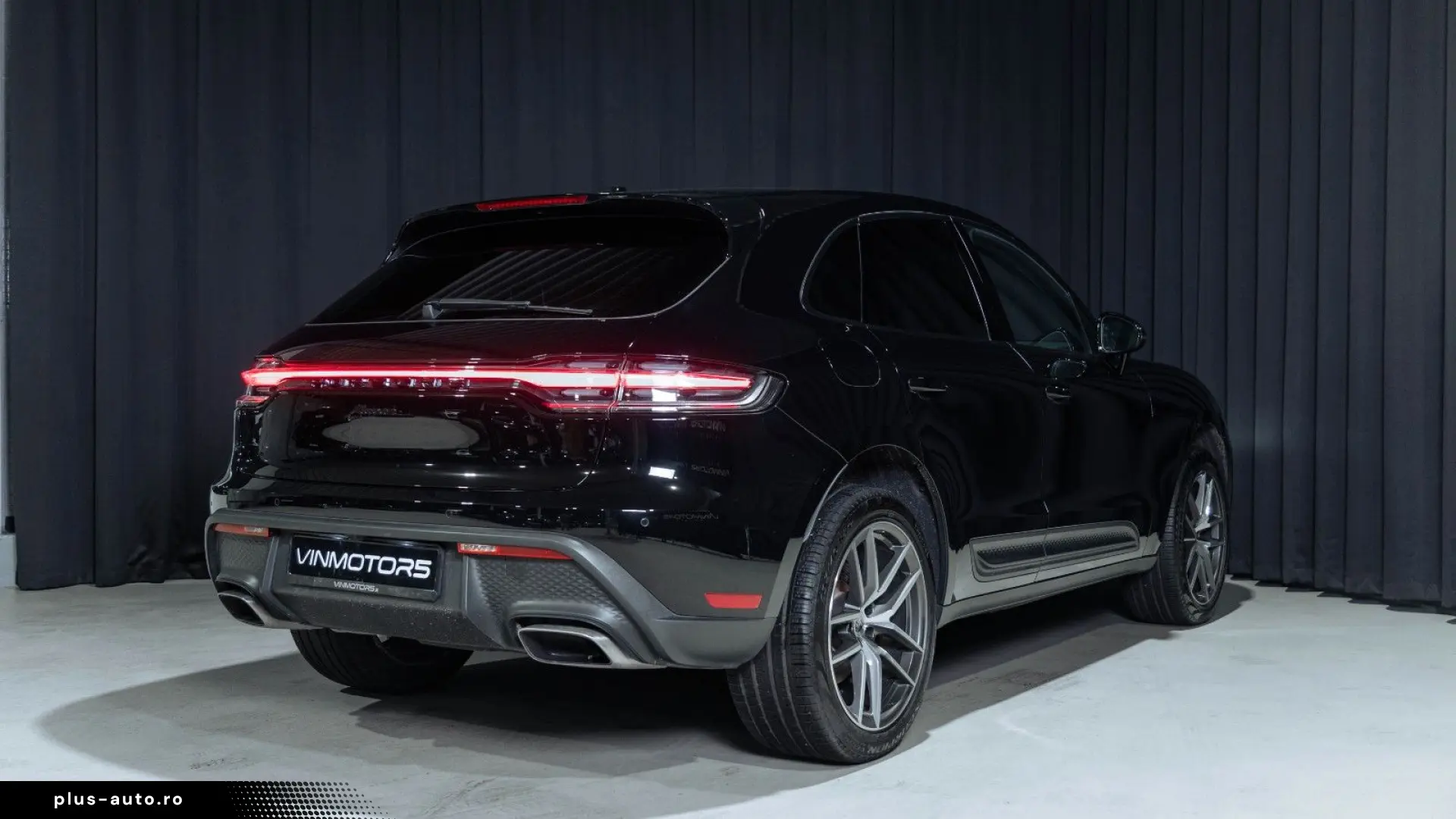 PORSCHE Macan Basis LED Keyless Car Play