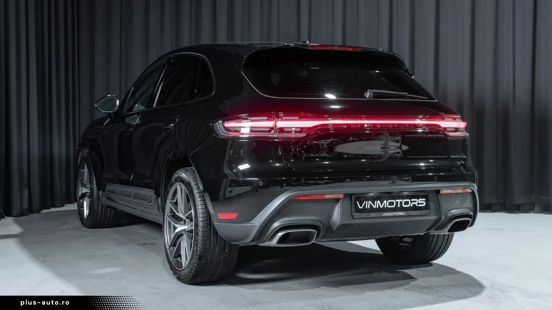 PORSCHE Macan Basis LED Keyless Car Play