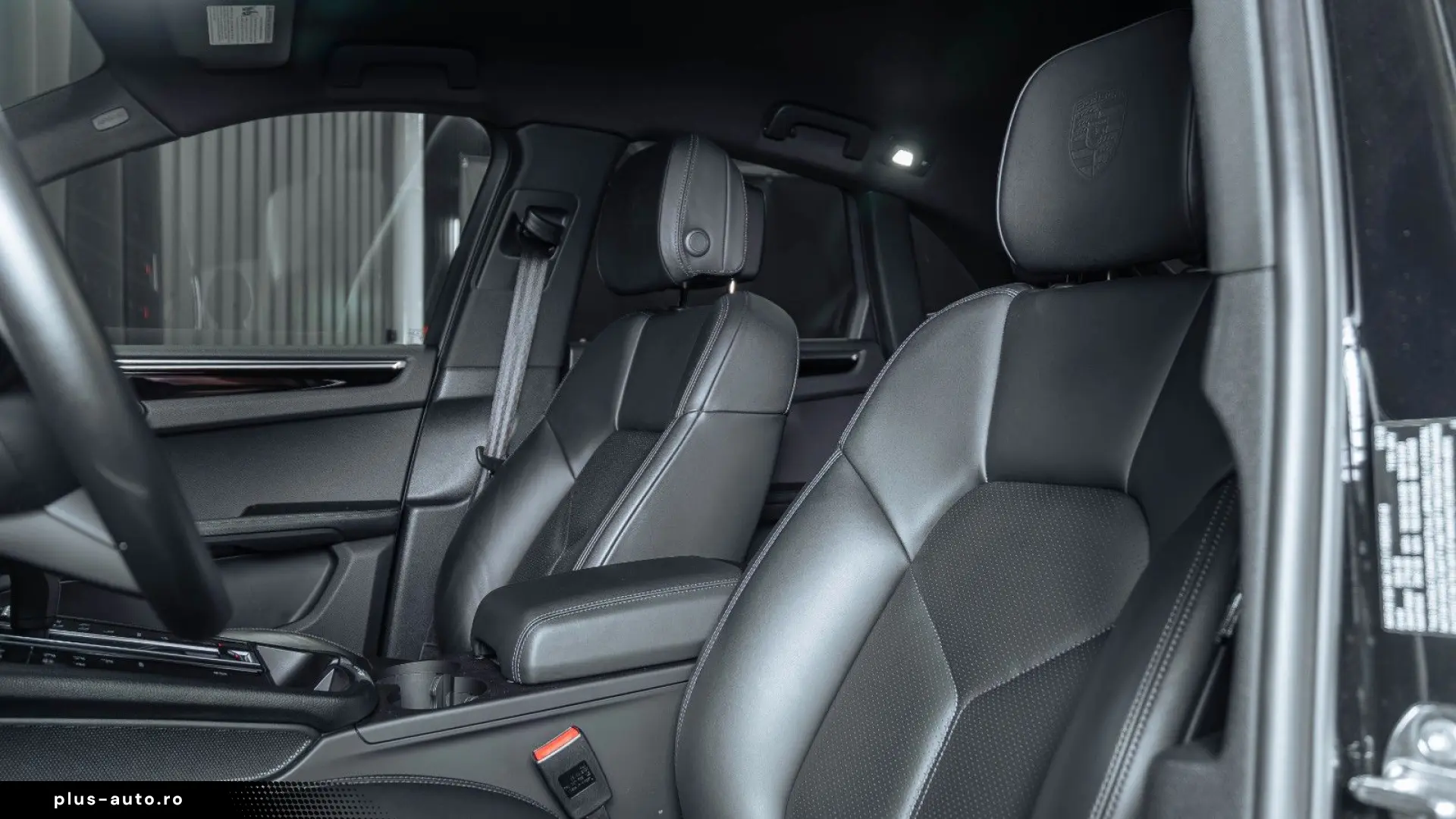 PORSCHE Macan Basis LED Keyless Car Play