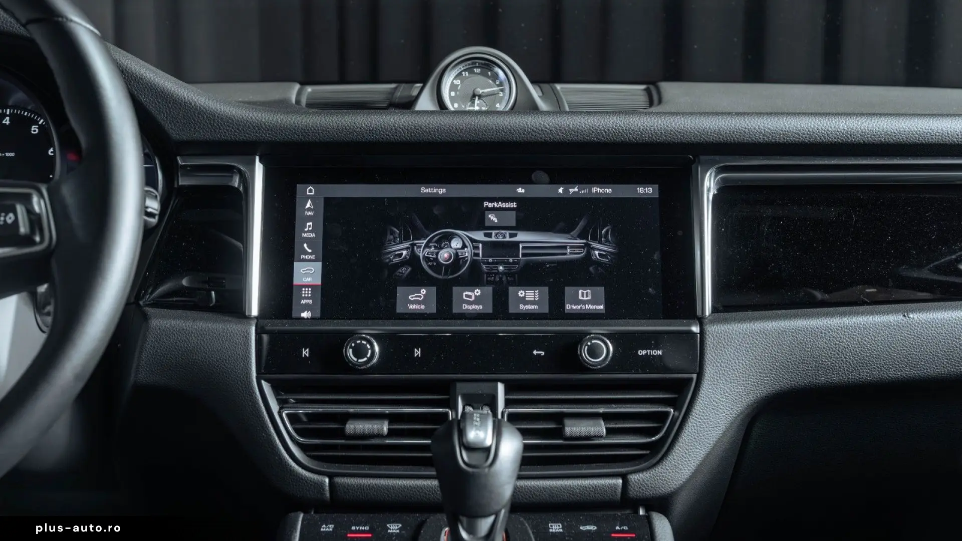 PORSCHE Macan Basis LED Keyless Car Play