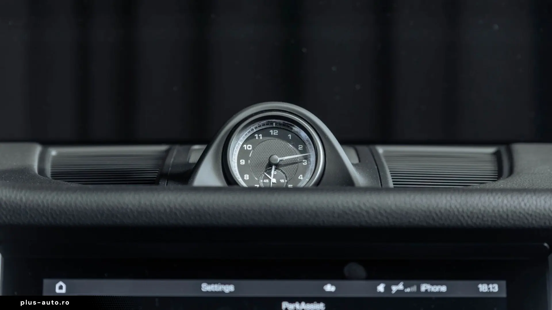 PORSCHE Macan Basis LED Keyless Car Play