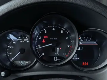 PORSCHE Macan Basis LED Keyless Car Play