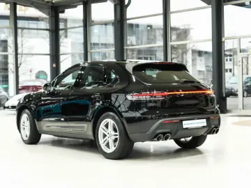 PORSCHE Macan T   SPORT-CHRONO SOUND-PACKAGE  LED 1.HAND