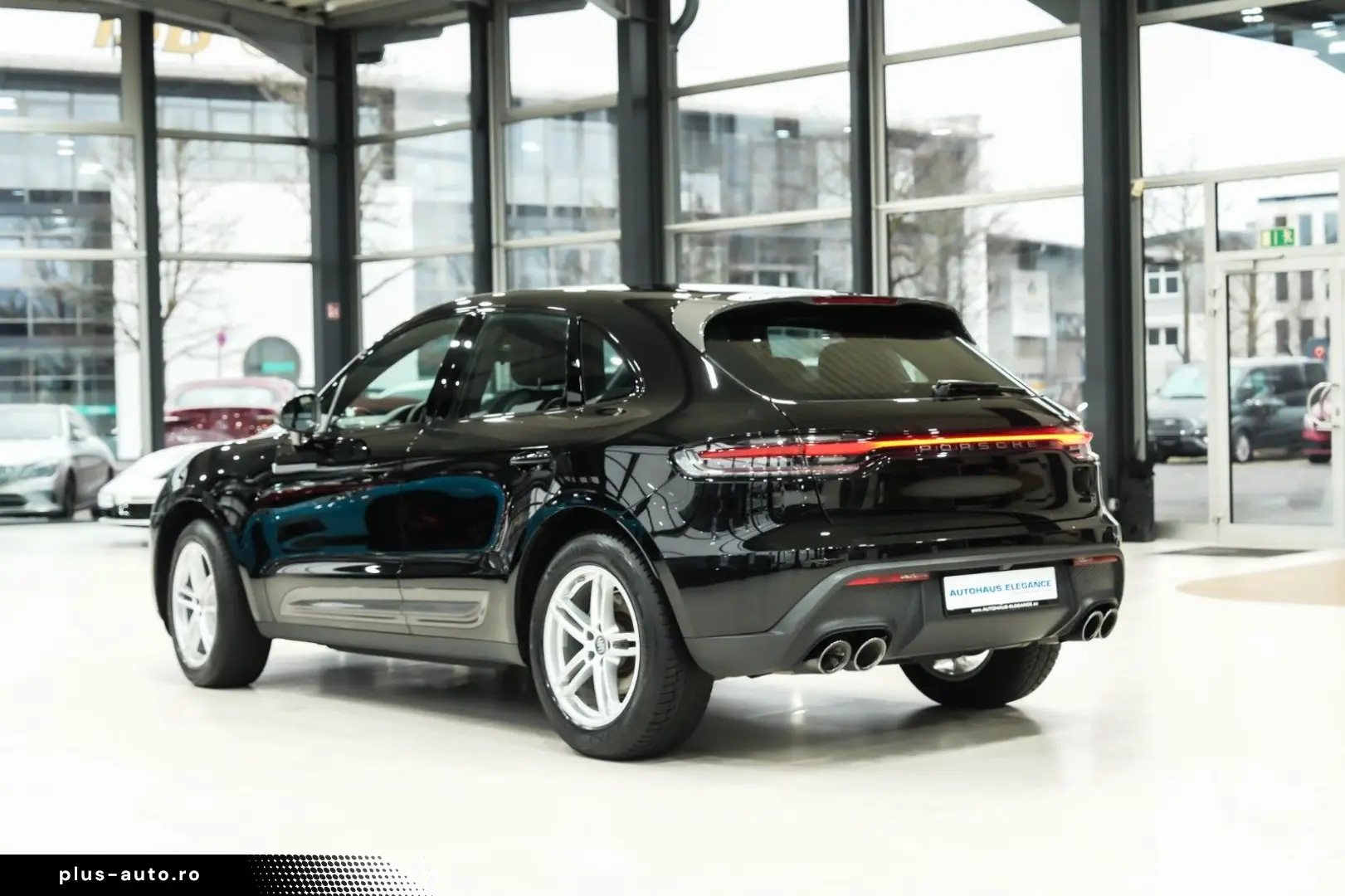 PORSCHE Macan T   SPORT-CHRONO SOUND-PACKAGE  LED 1.HAND