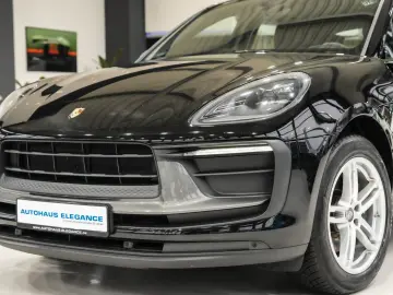 PORSCHE Macan T   SPORT-CHRONO SOUND-PACKAGE  LED 1.HAND