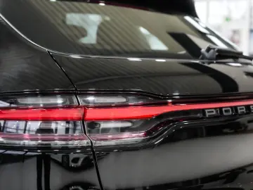 PORSCHE Macan T   SPORT-CHRONO SOUND-PACKAGE  LED 1.HAND