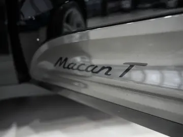 PORSCHE Macan T   SPORT-CHRONO SOUND-PACKAGE  LED 1.HAND