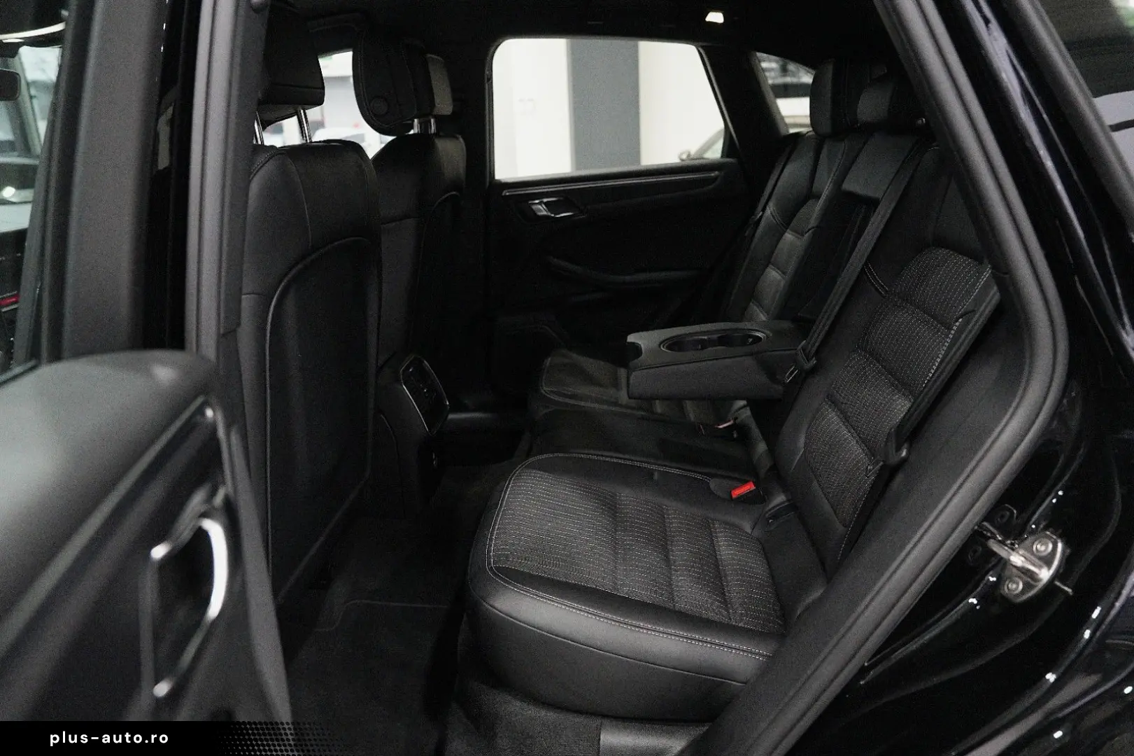 PORSCHE Macan T   SPORT-CHRONO SOUND-PACKAGE  LED 1.HAND