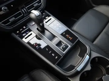 PORSCHE Macan 2.0 AWD 360  SportChrono Airmatic ACC R20