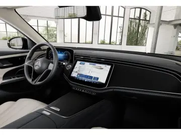 MERCEDES-BENZ E 300 de Avantgarde LED Cam Burm Sitzk&hellip;