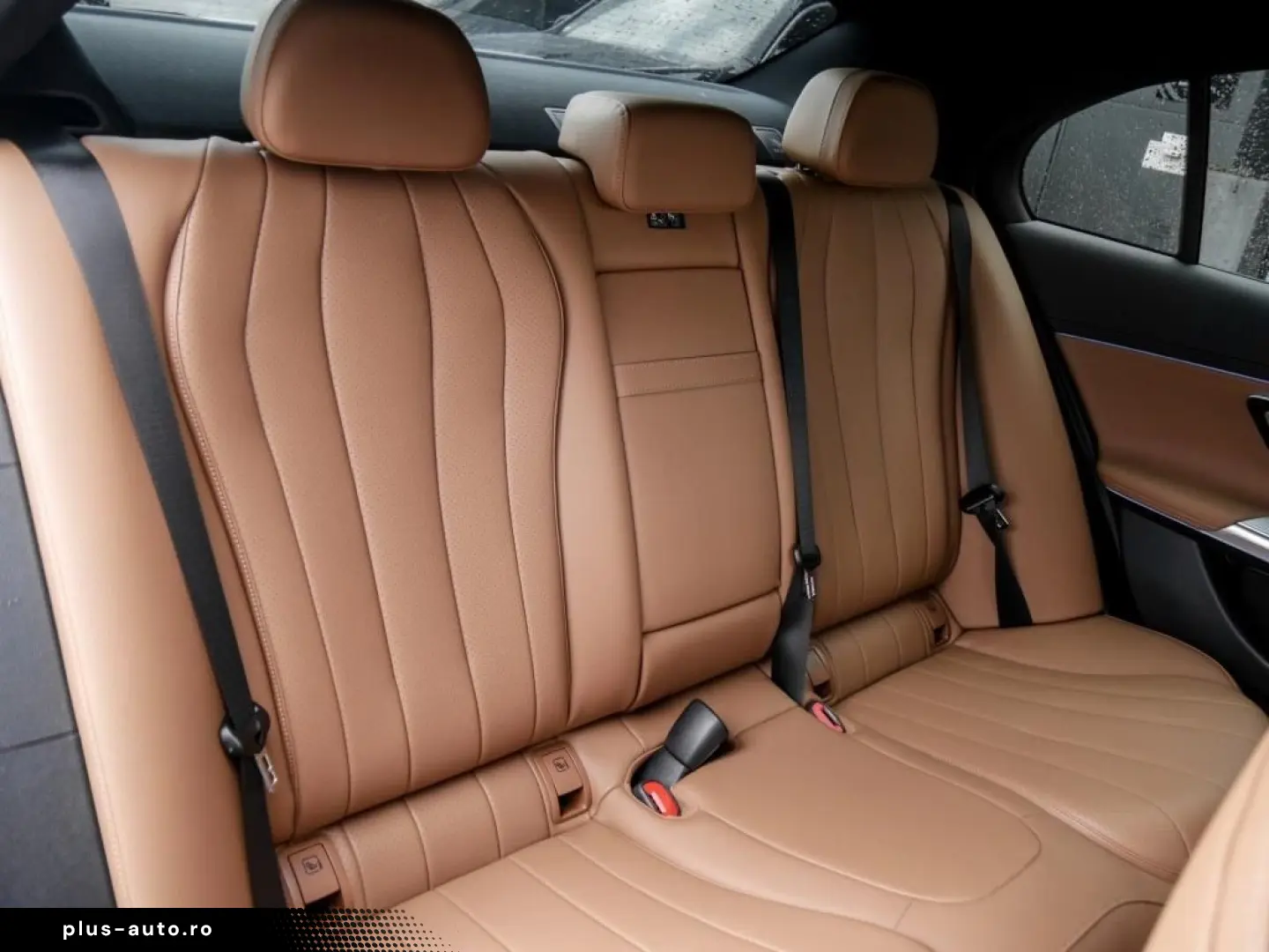 MERCEDES-BENZ E 200 AMG-Sport Night DIGITAL Distr 36&hellip;